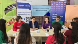 Председатель ТИК встретилась с володарскими волонтерами