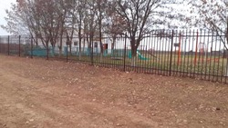 В Султановке начались работы по установке ограждения вокруг школы