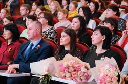 Игорь Бабушкин вручил награды представителям органов местного самоуправления 