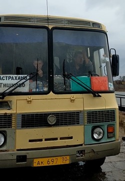 Жители Тишково продолжают ездить до Астрахани на такси
