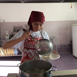 Дети из реабилитационного центра «Радуга»  учатся готовить