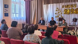 Депутат Думы Астраханской области провел прием граждан в Сизом Бугре