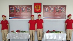 В володарской школе открыли мемориальные доски в память о погибших учениках