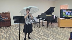 В володарской школе искусств звучали композиции Андрея Петрова