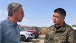 Депутат Думы Нурлан Супугалиев отправил стройматериалы в зону СВО