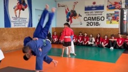 Володарские школьники встретились с тренером по дзюдо