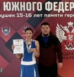 Дарья Павлова из Зеленги завоевала серебро на всероссийском турнире по боксу